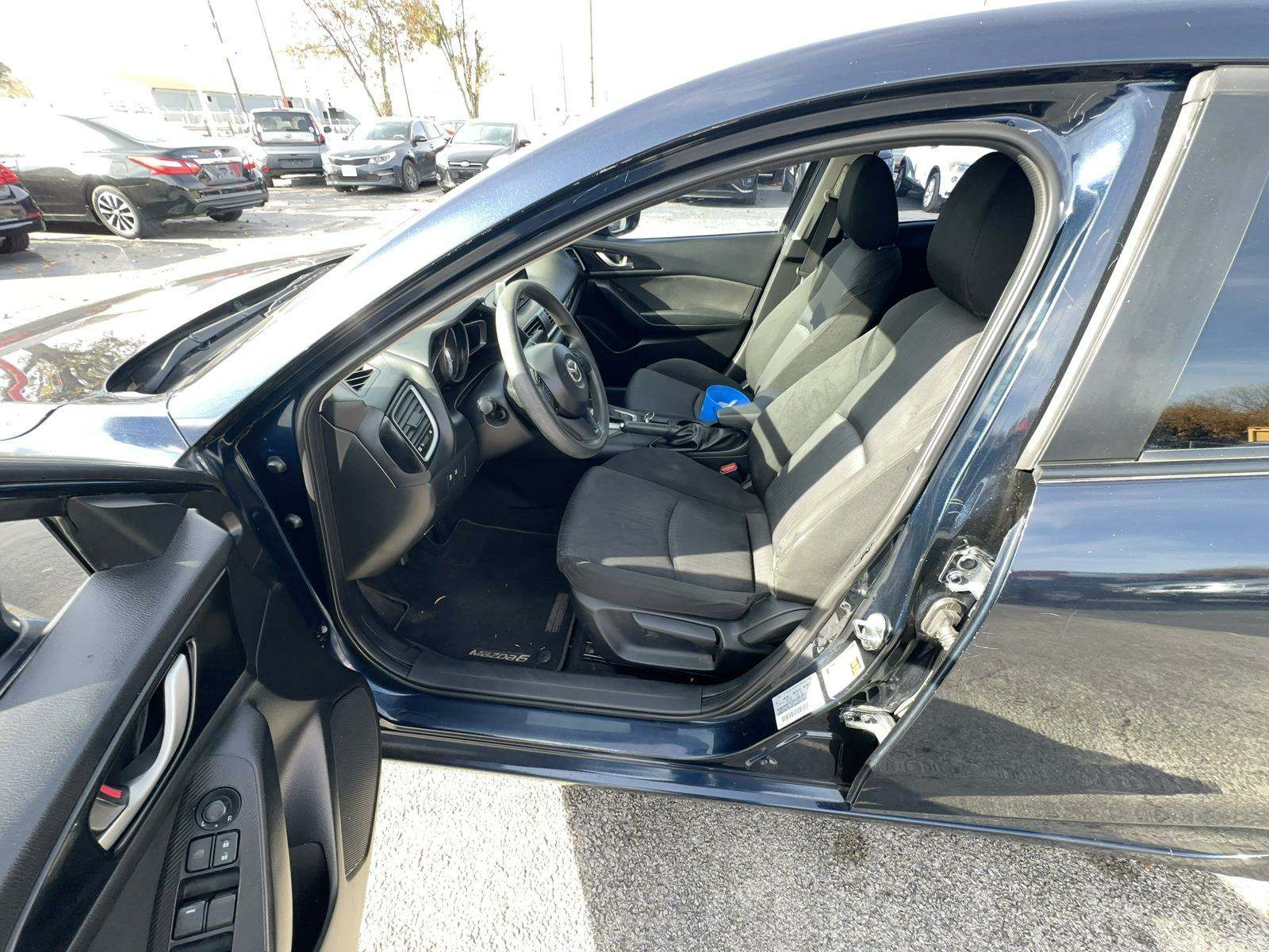 2014 MAZDA MAZDA3 i Sport FWD