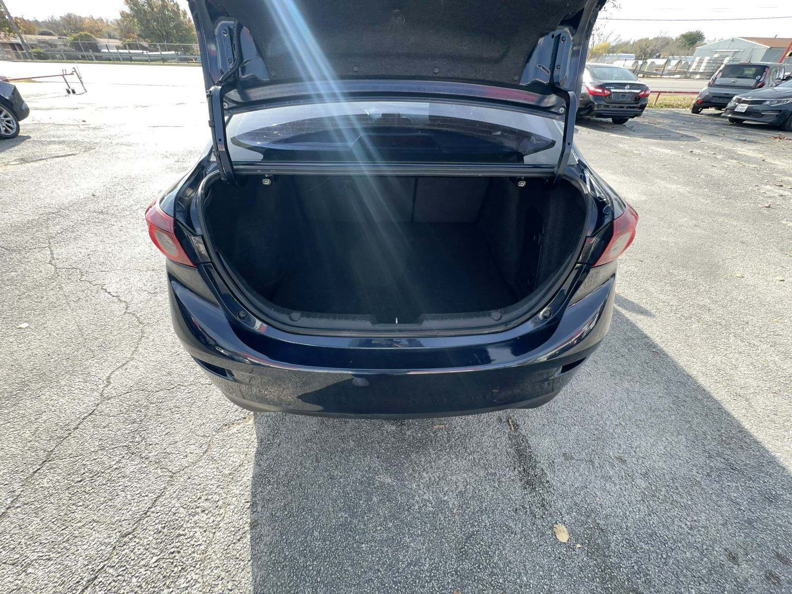 2014 MAZDA MAZDA3 i Sport FWD