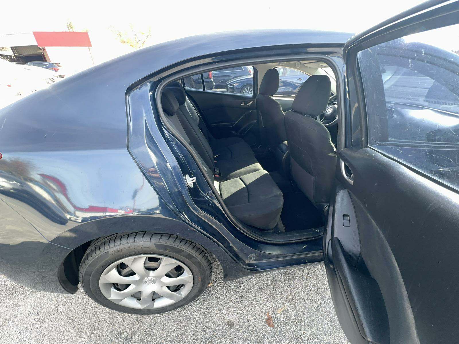 2014 MAZDA MAZDA3 i Sport FWD