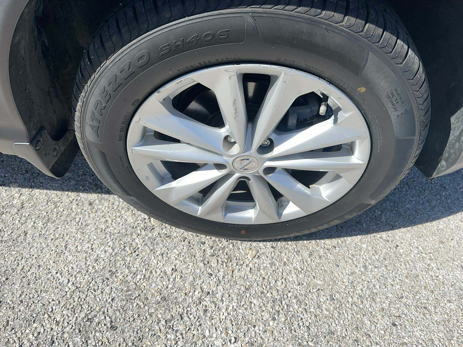 2017 Nissan Rogue Sport S FWD