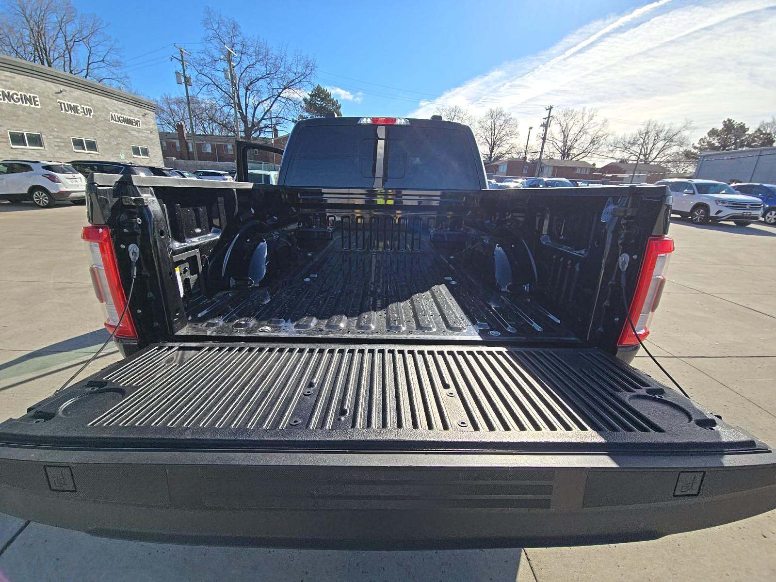 2023 Ford F-150 Hybrid Lariat AWD