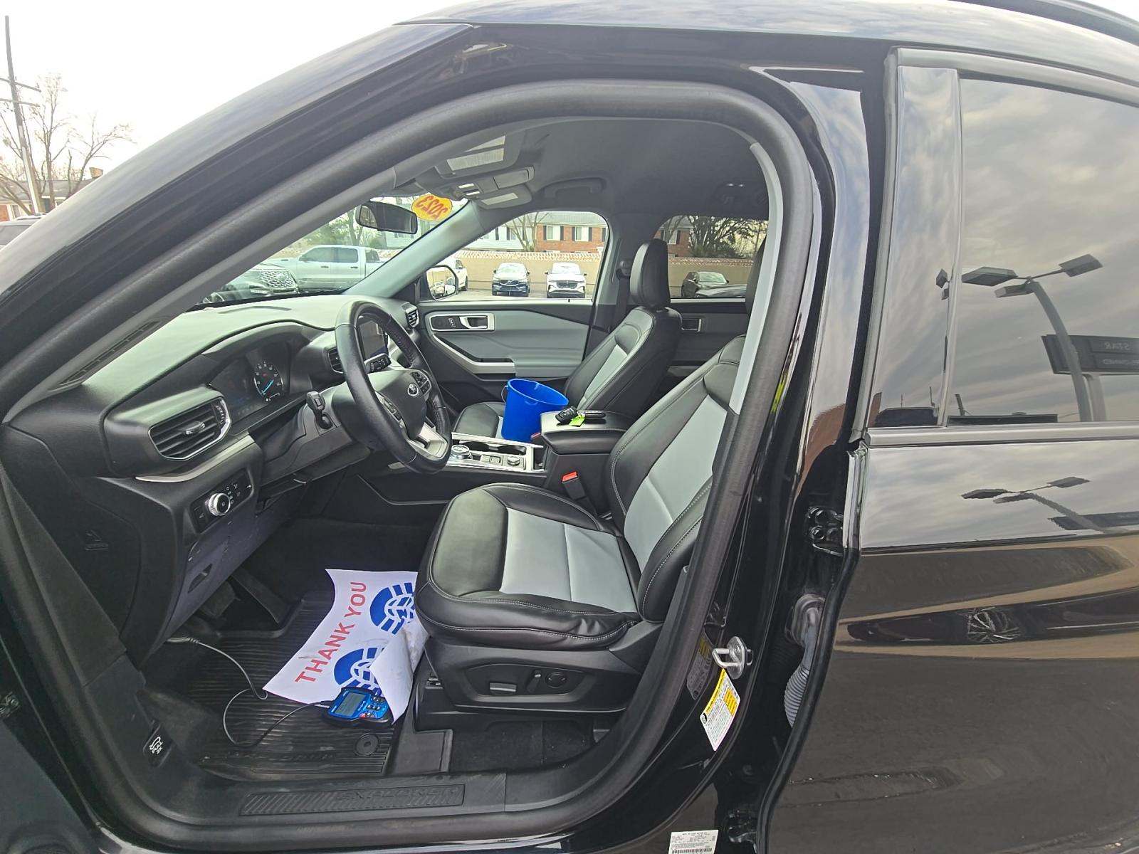 2023 Ford Explorer XLT AWD