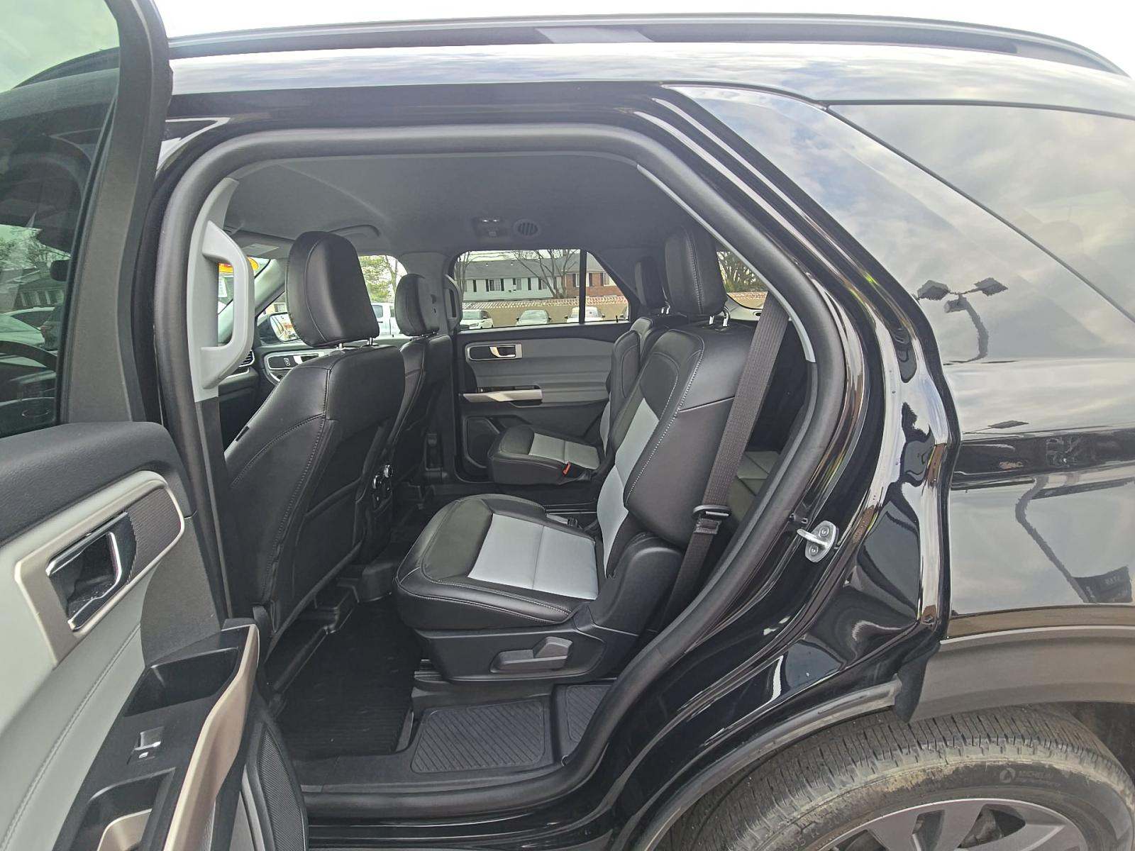 2023 Ford Explorer XLT AWD