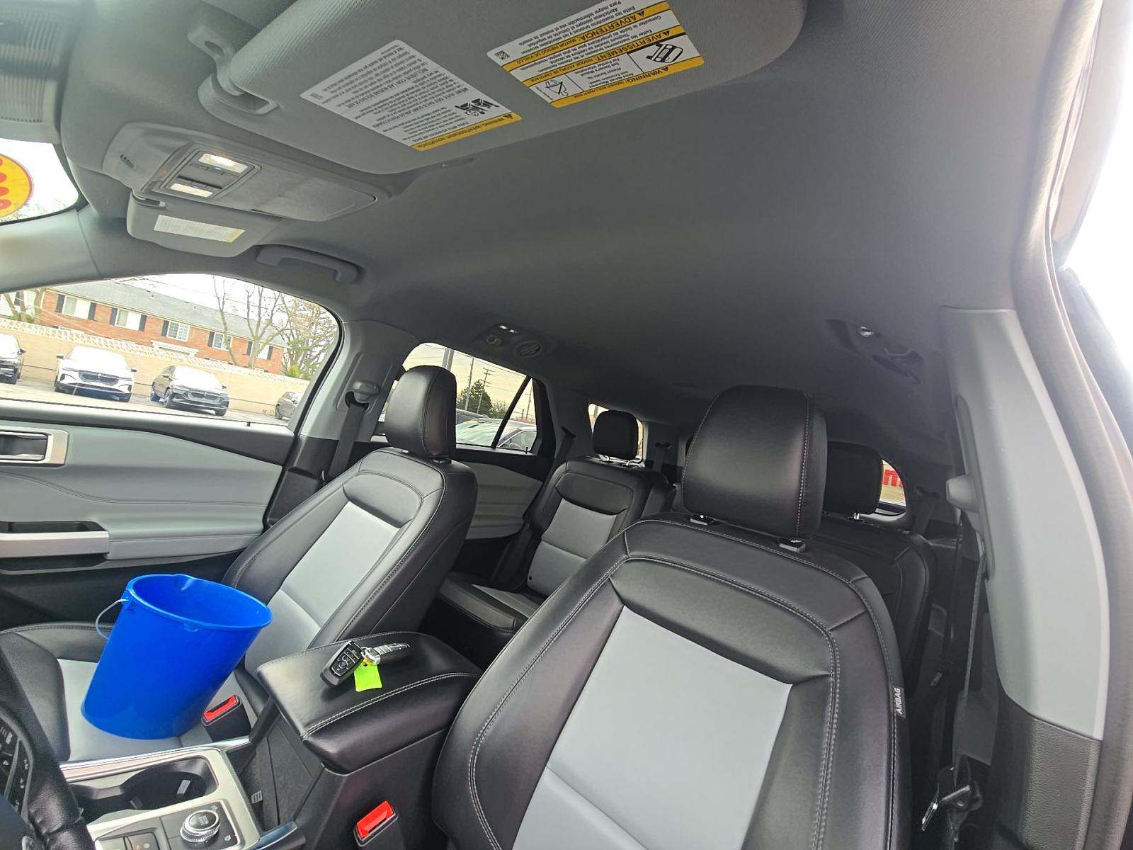 2023 Ford Explorer XLT AWD