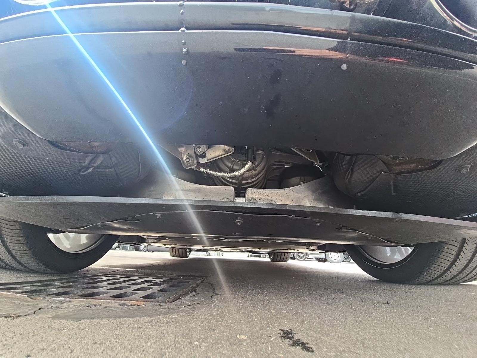 CHEVROLET CORVETTE - 10