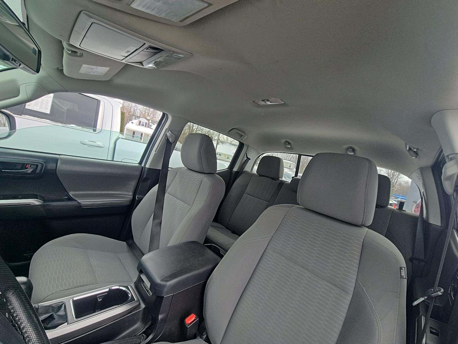 2016 Toyota Tacoma SR5 AWD