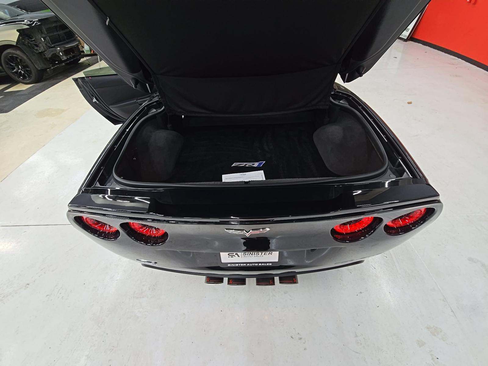 CHEVROLET CORVETTE - 9