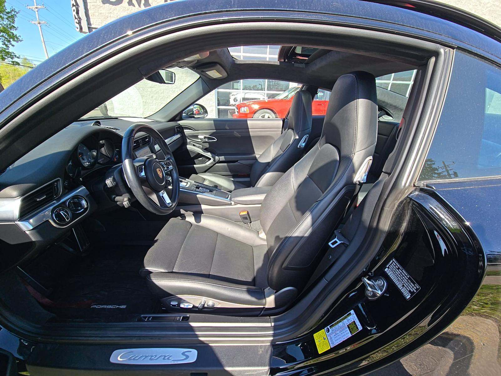 PORSCHE 911 - 6