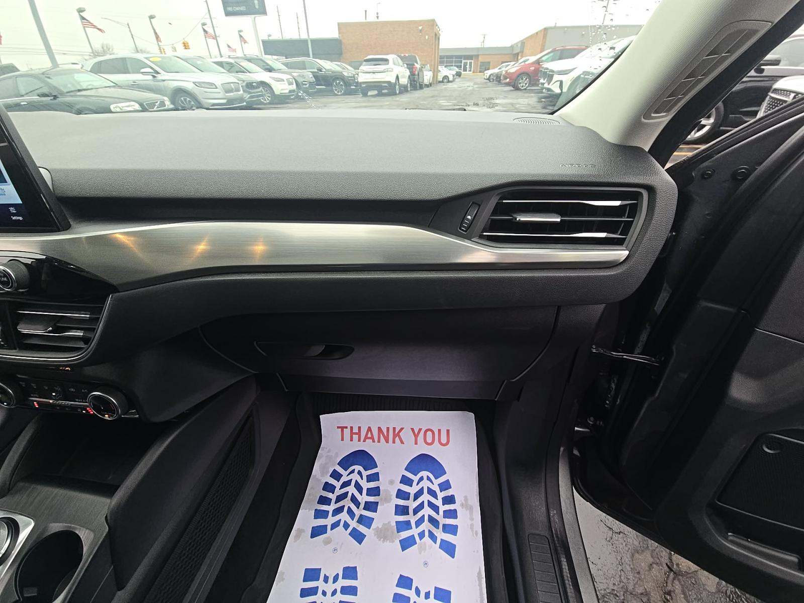 2022 Ford Escape Titanium AWD