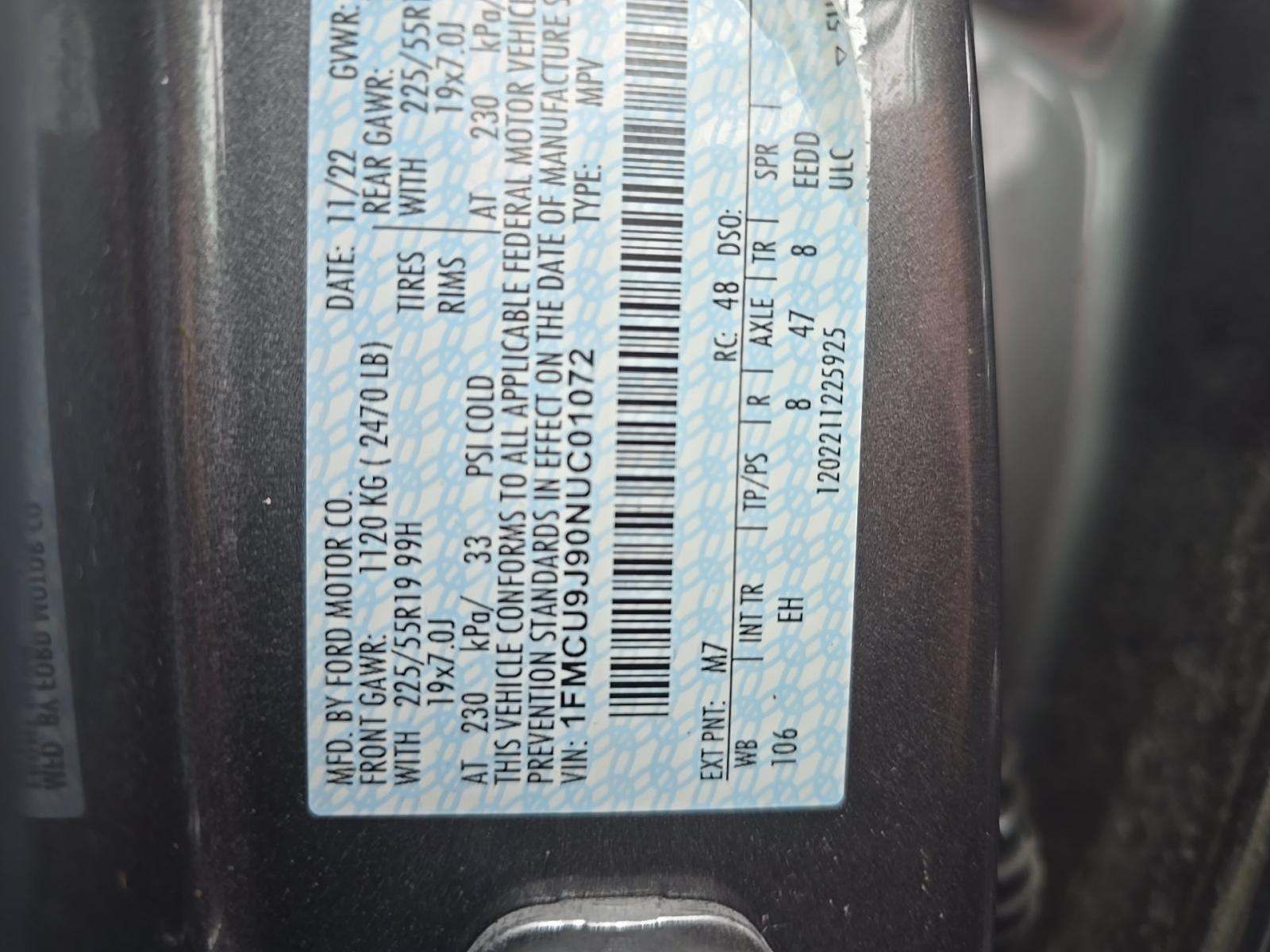 2022 Ford Escape Titanium AWD