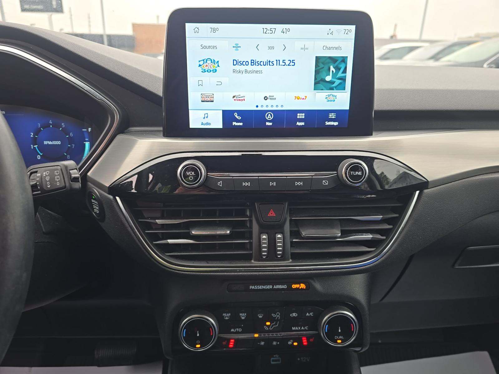 2022 Ford Escape Titanium AWD