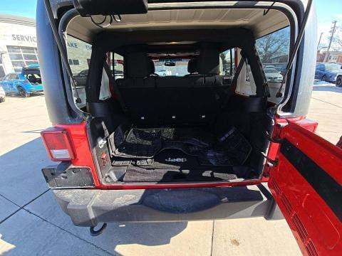 JEEP UNLIMITED SPORT - 10