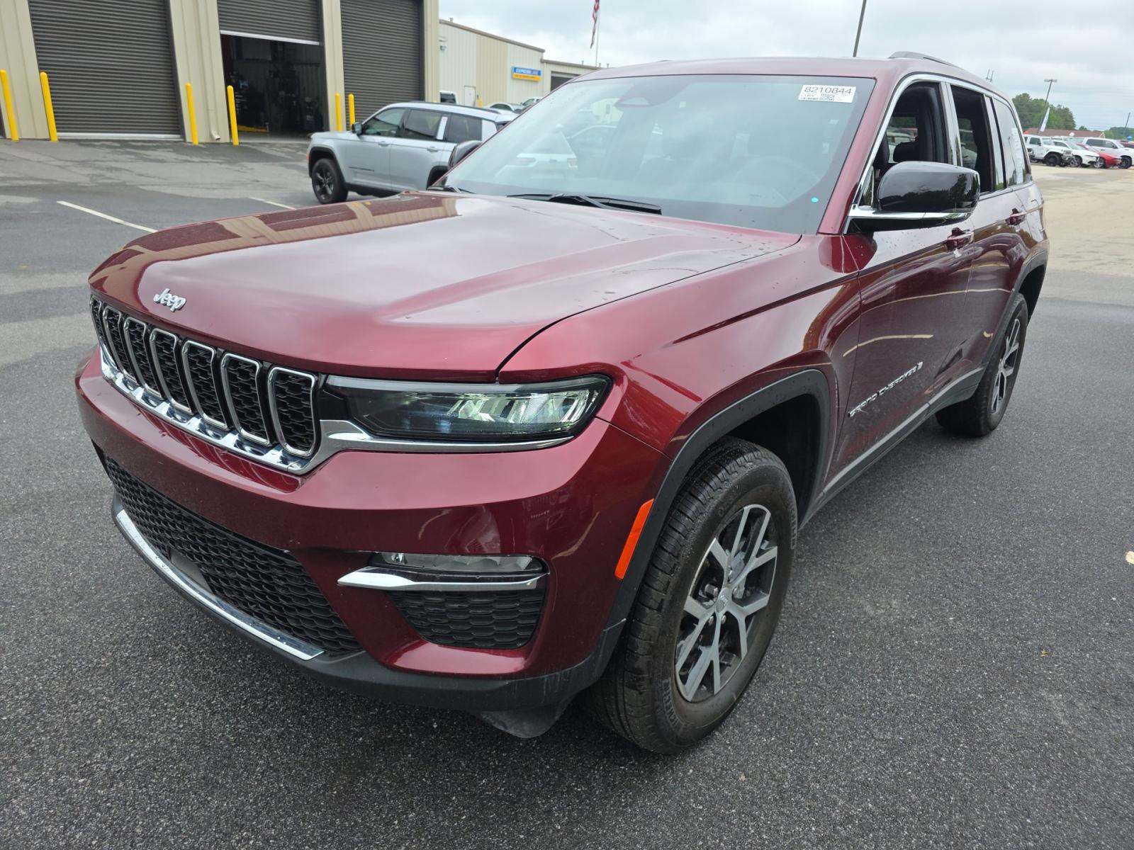 2025 Jeep Grand Cherokee Limited AWD