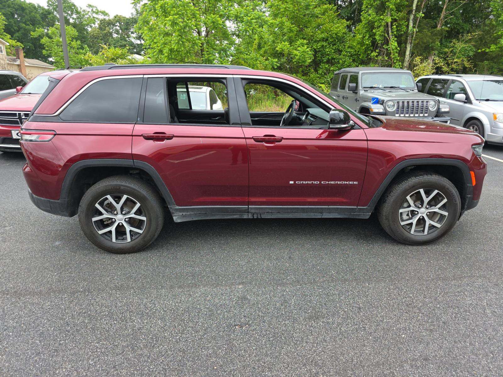 2025 Jeep Grand Cherokee Limited AWD