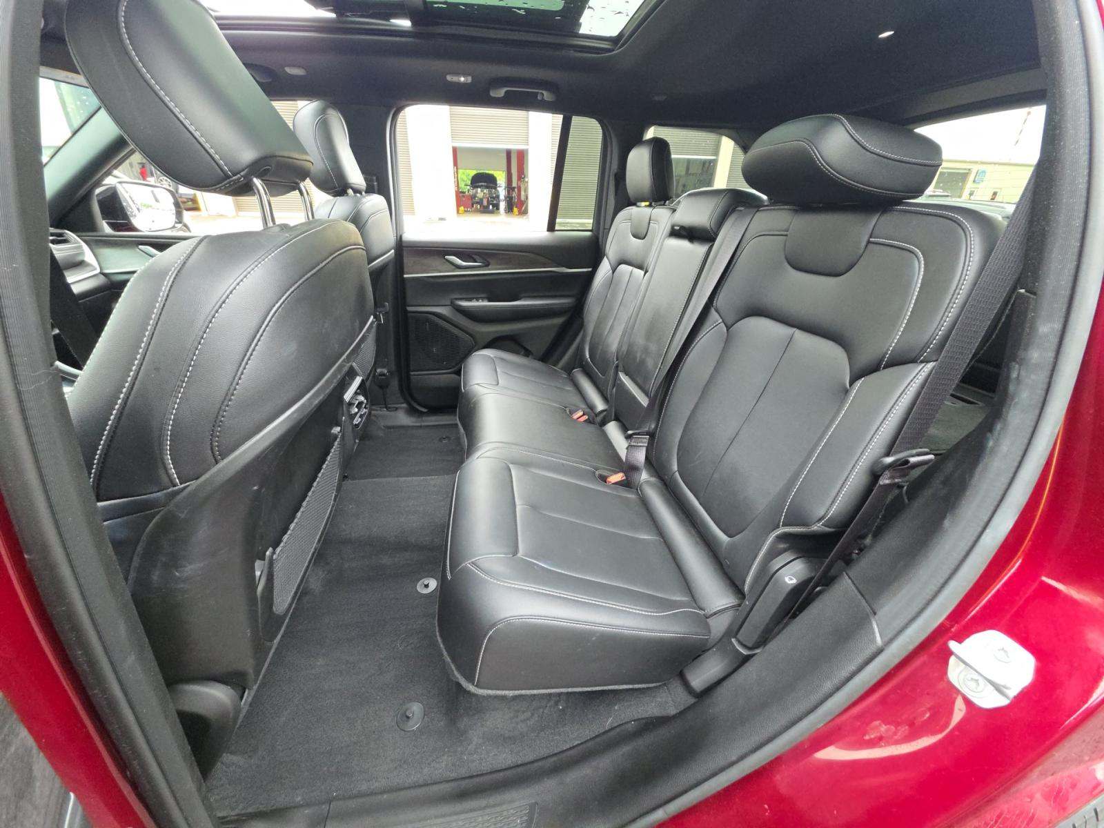 2025 Jeep Grand Cherokee Limited AWD