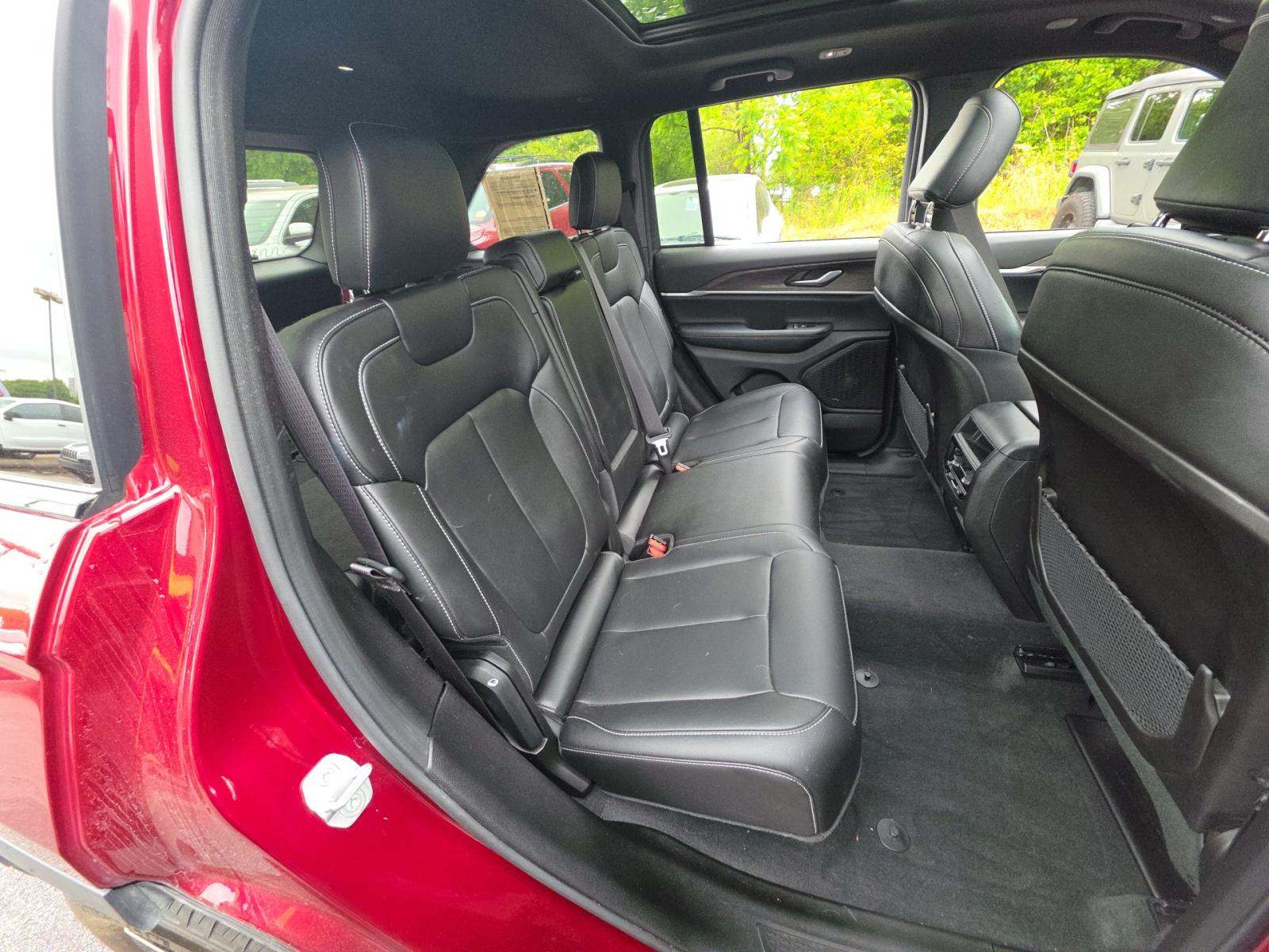 2025 Jeep Grand Cherokee Limited AWD