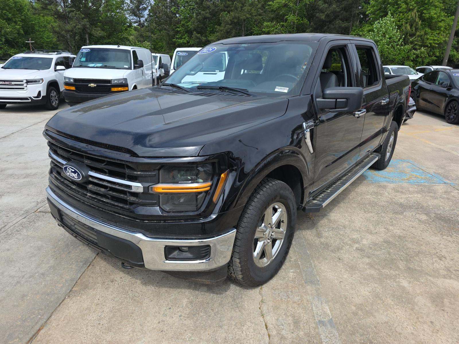 2025 Ford F-150 XLT AWD