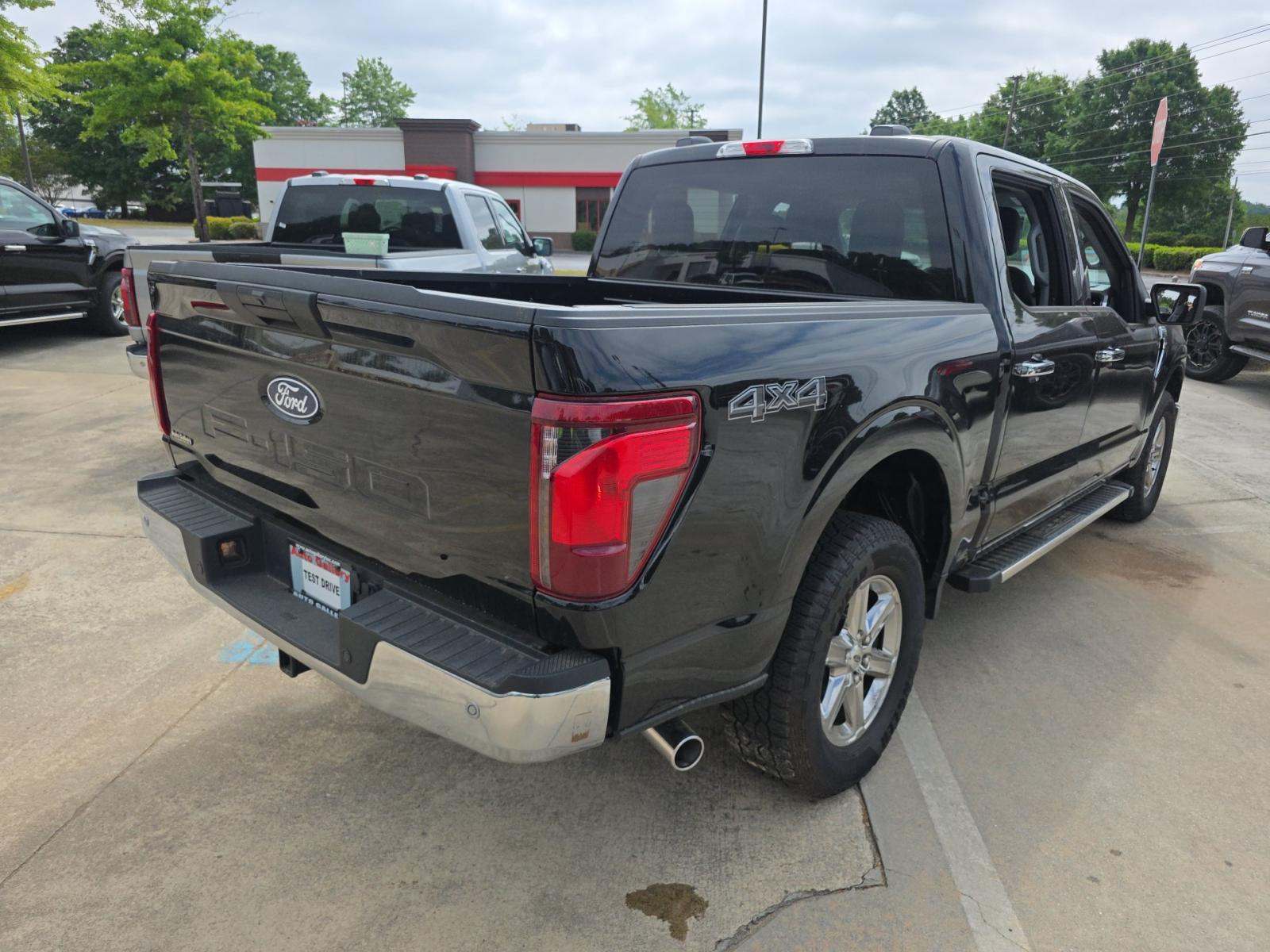 2025 Ford F-150 XLT AWD