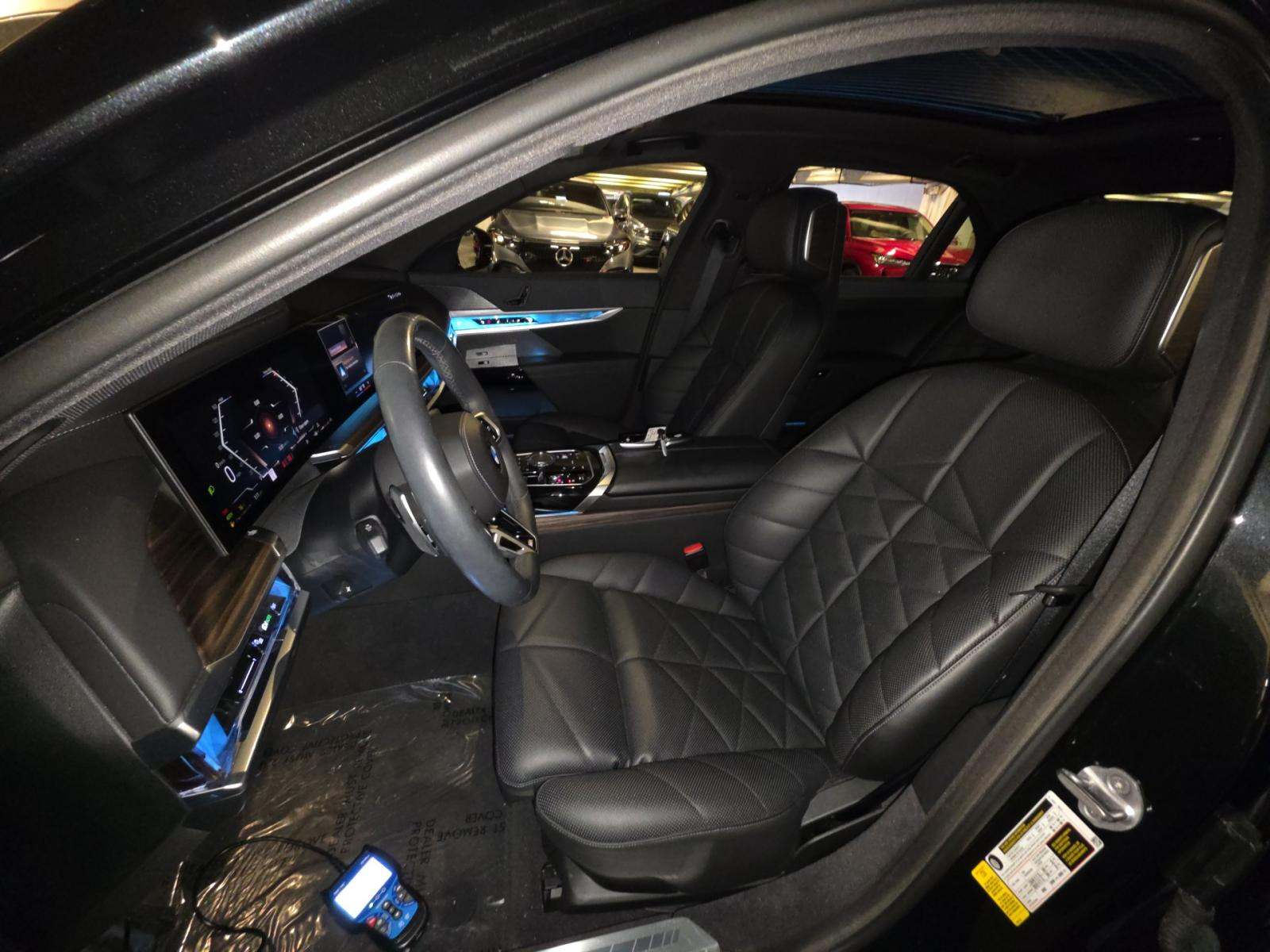 2023 BMW 7 Series 740i RWD