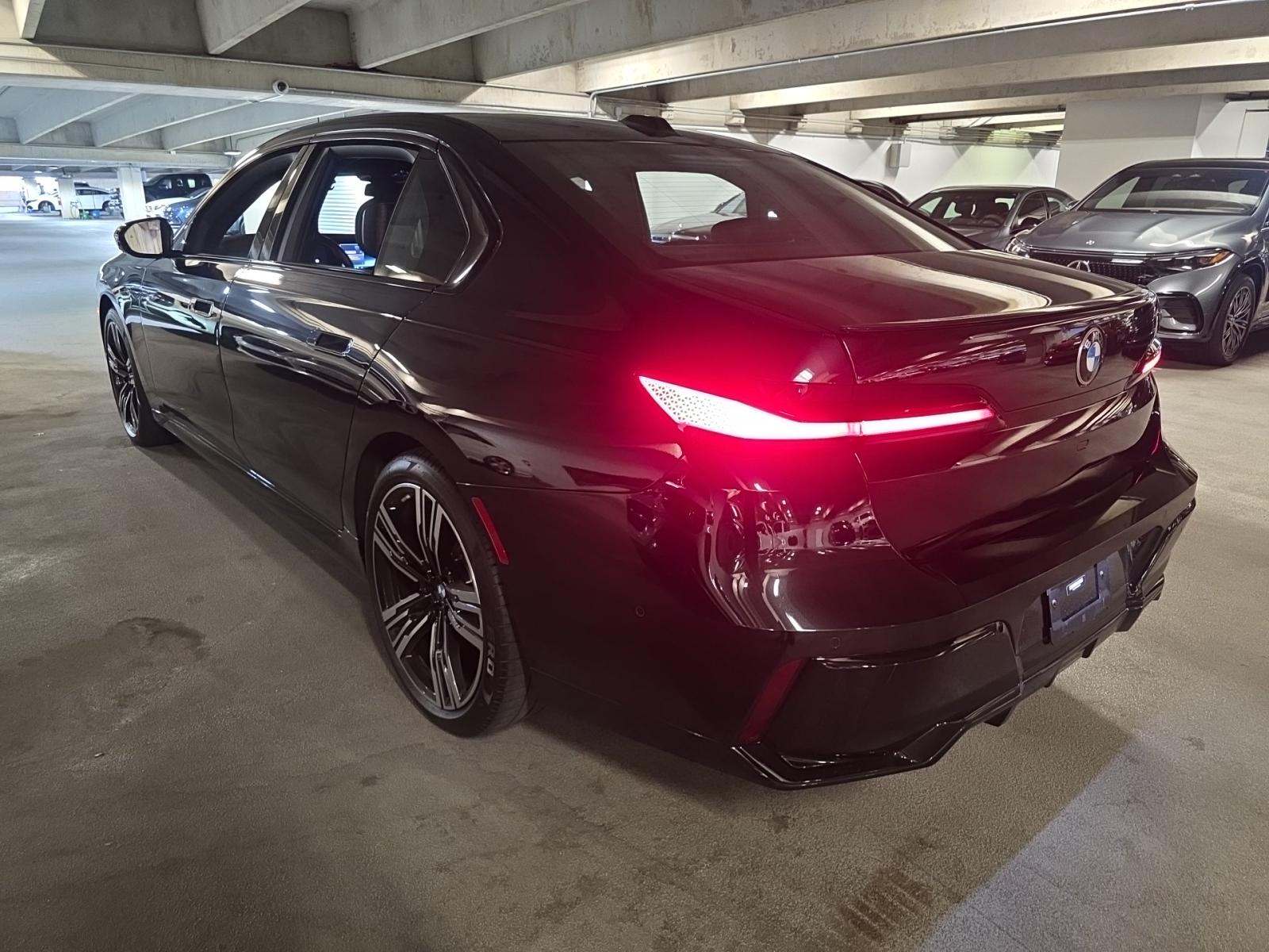 2023 BMW 7 Series 740i RWD