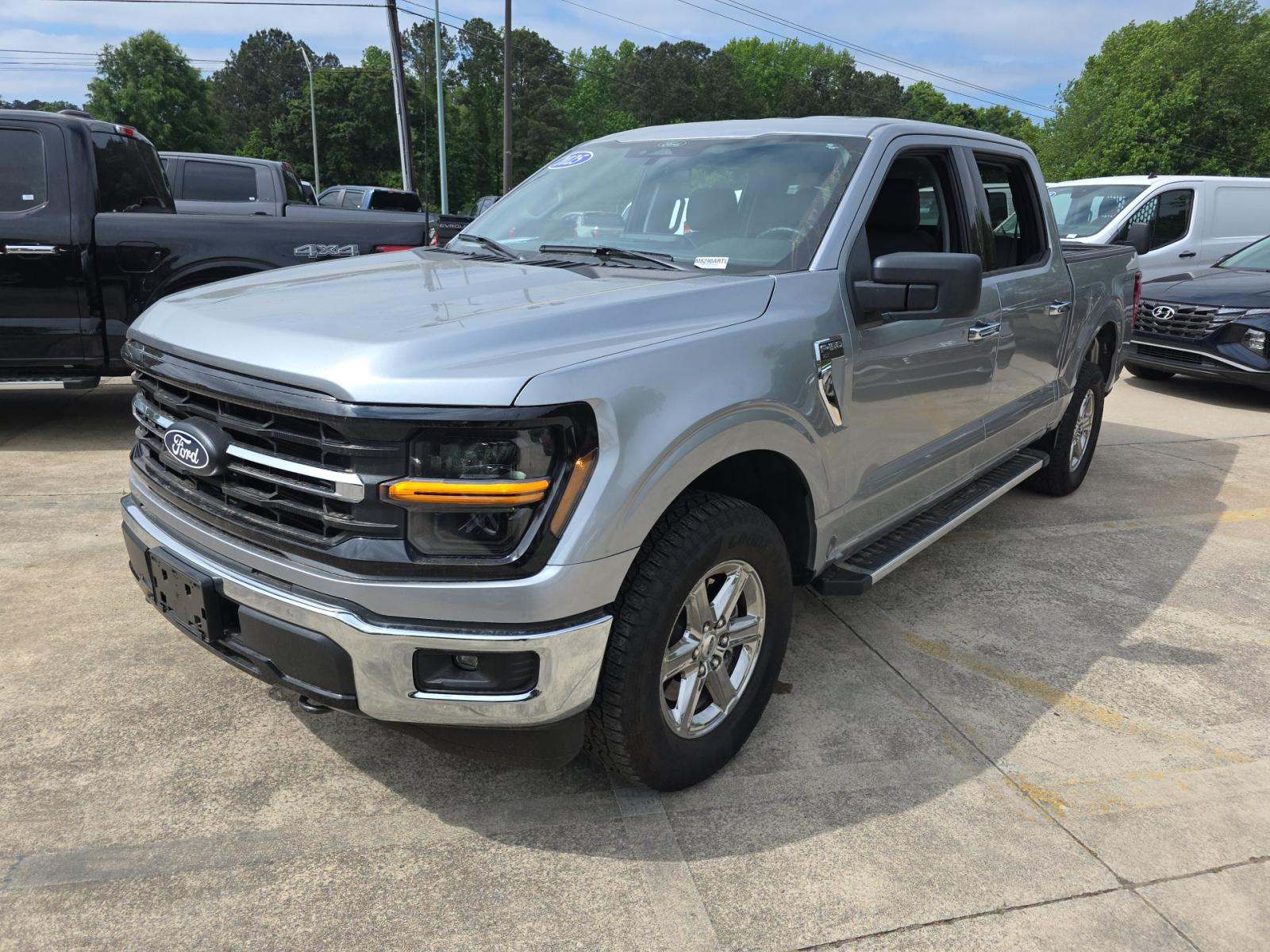 2025 Ford F-150 XLT AWD