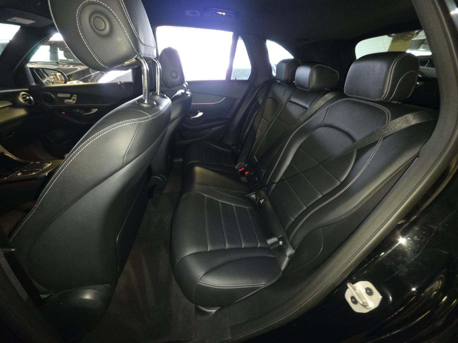 2022 Mercedes-Benz GLC GLC 300 AWD