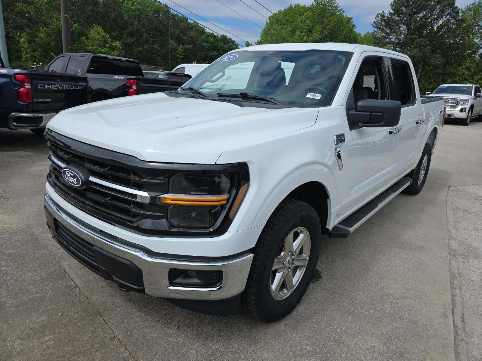 2025 Ford F-150 XLT AWD