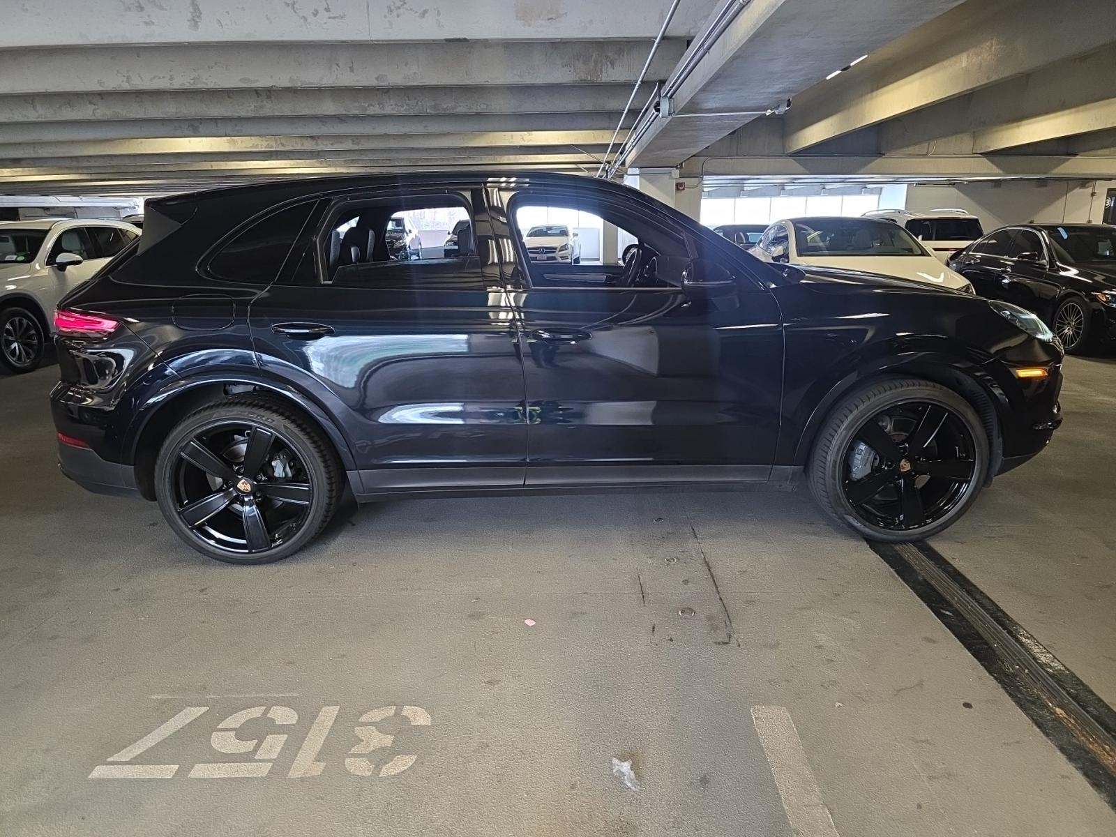 2022 Porsche Cayenne S Platinum Edition AWD