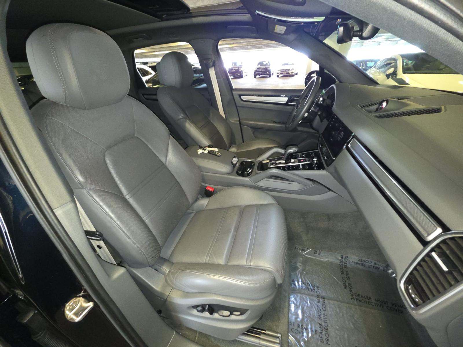 2022 Porsche Cayenne S Platinum Edition AWD