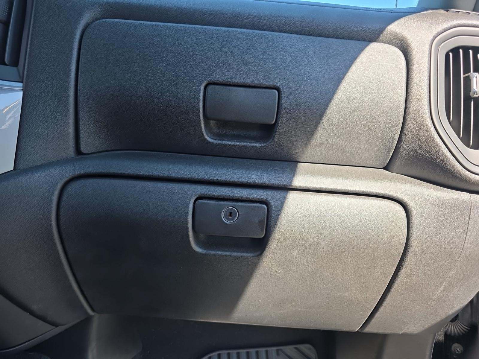 2023 Chevrolet Silverado 1500 Custom AWD