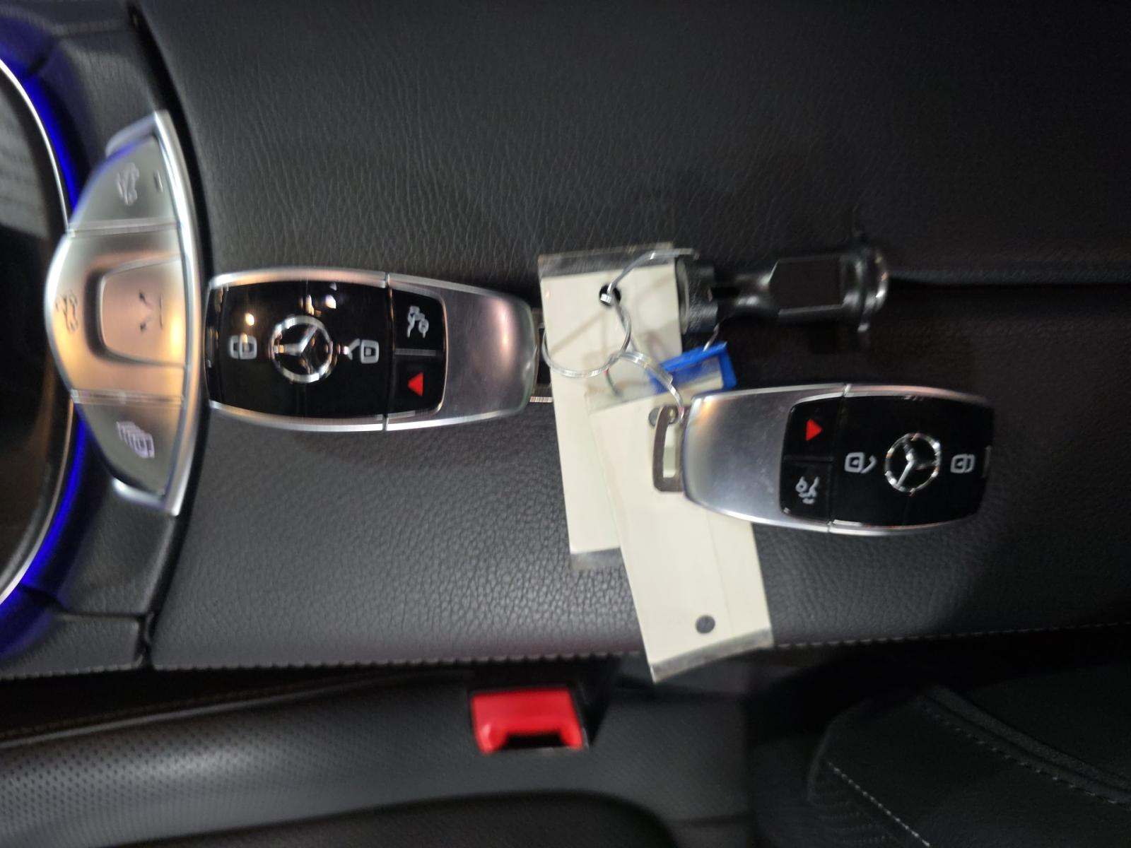 MERCEDES-BENZ E-CLASS - 8