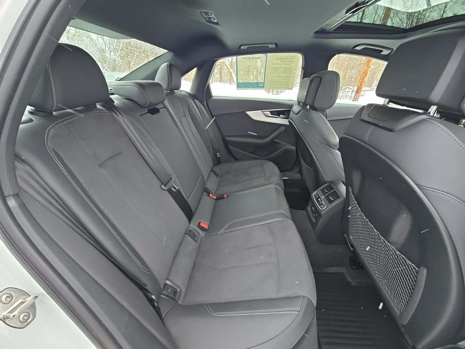 2022 Audi A4 S line Prestige AWD