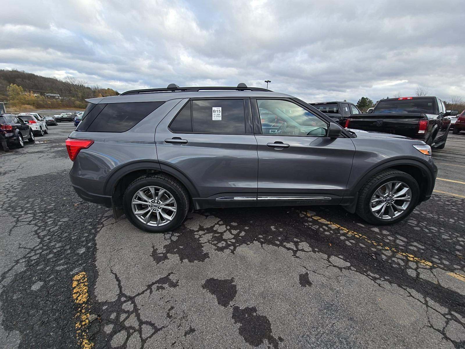 2022 Ford Explorer XLT AWD