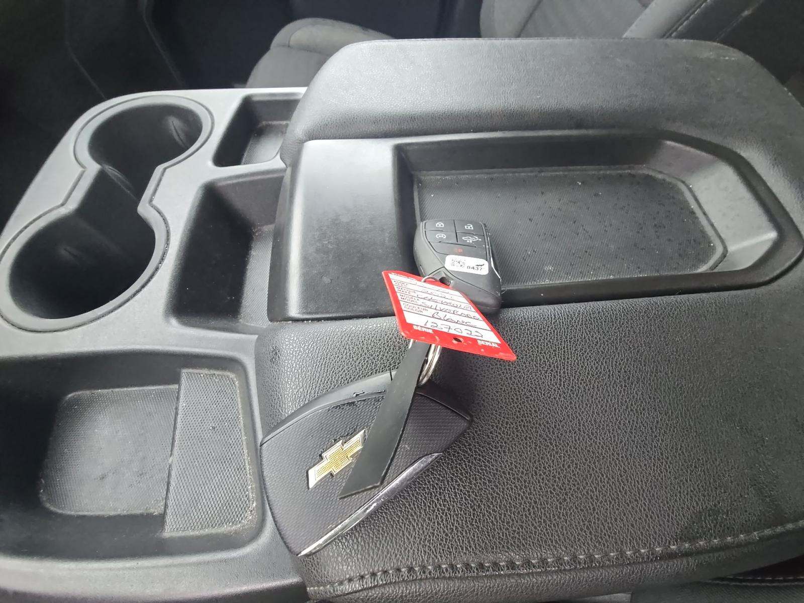 2023 Chevrolet Silverado 1500 RST AWD