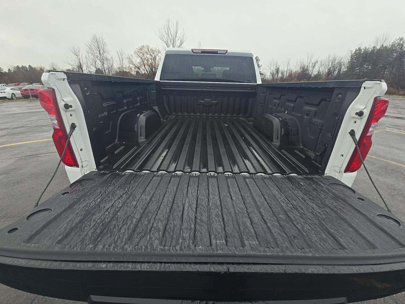 2023 Chevrolet Silverado 1500 RST AWD