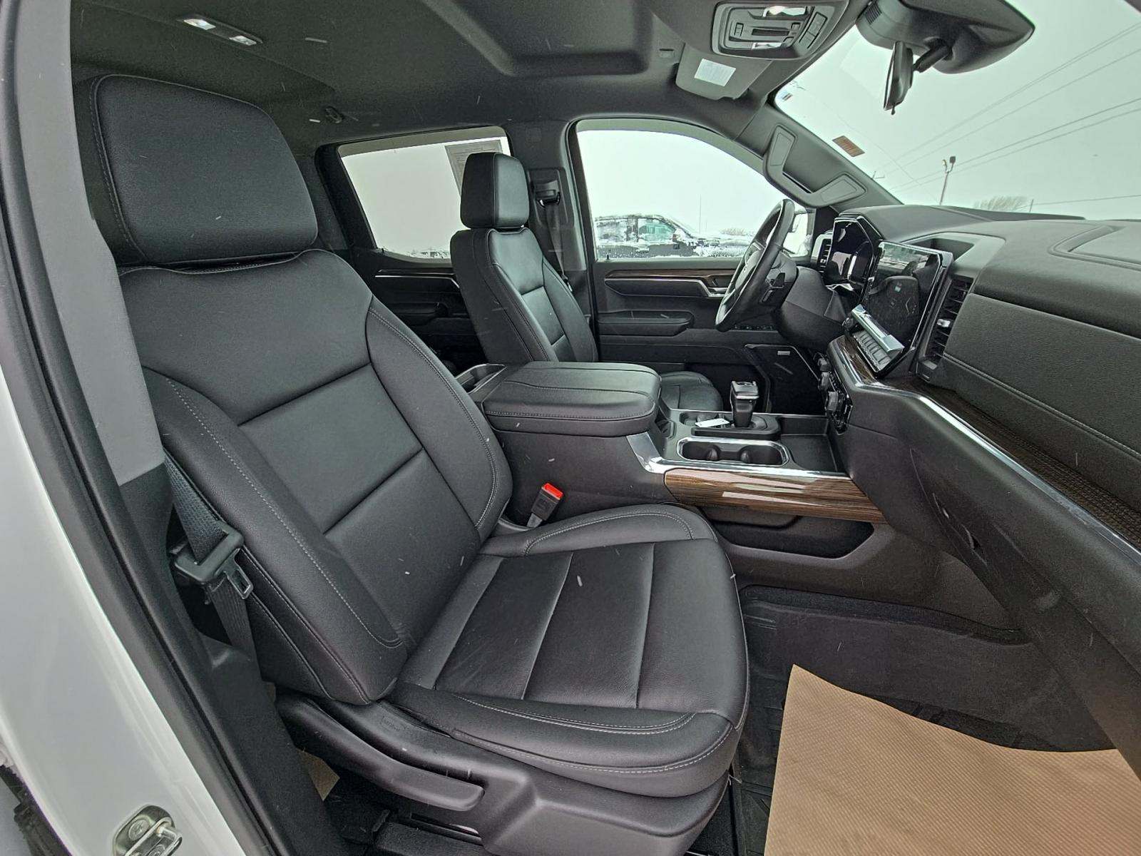 2023 Chevrolet Silverado 1500 RST AWD