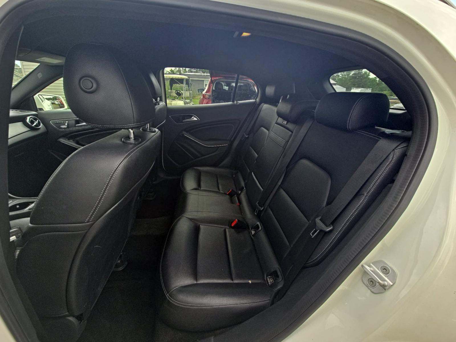 MERCEDES-BENZ GLA-CLASS - 9