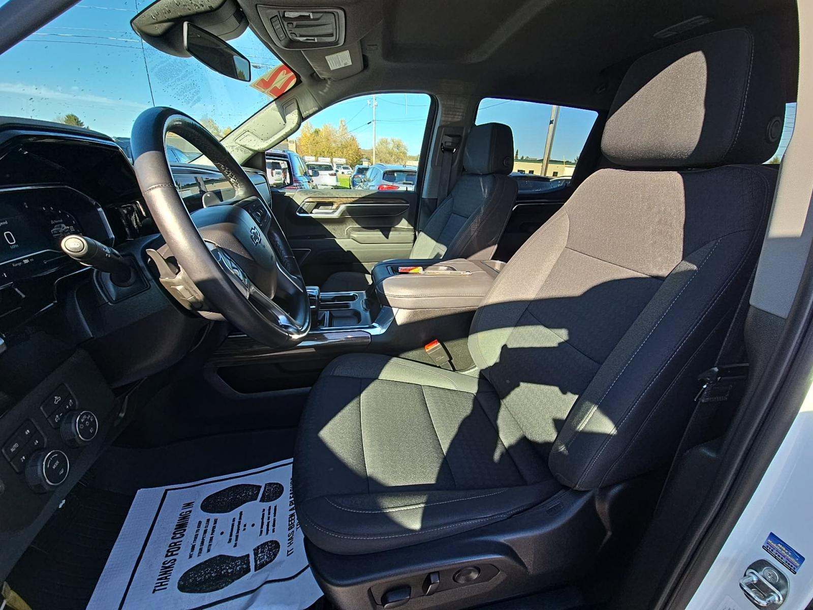 2022 Chevrolet Silverado 1500 RST AWD