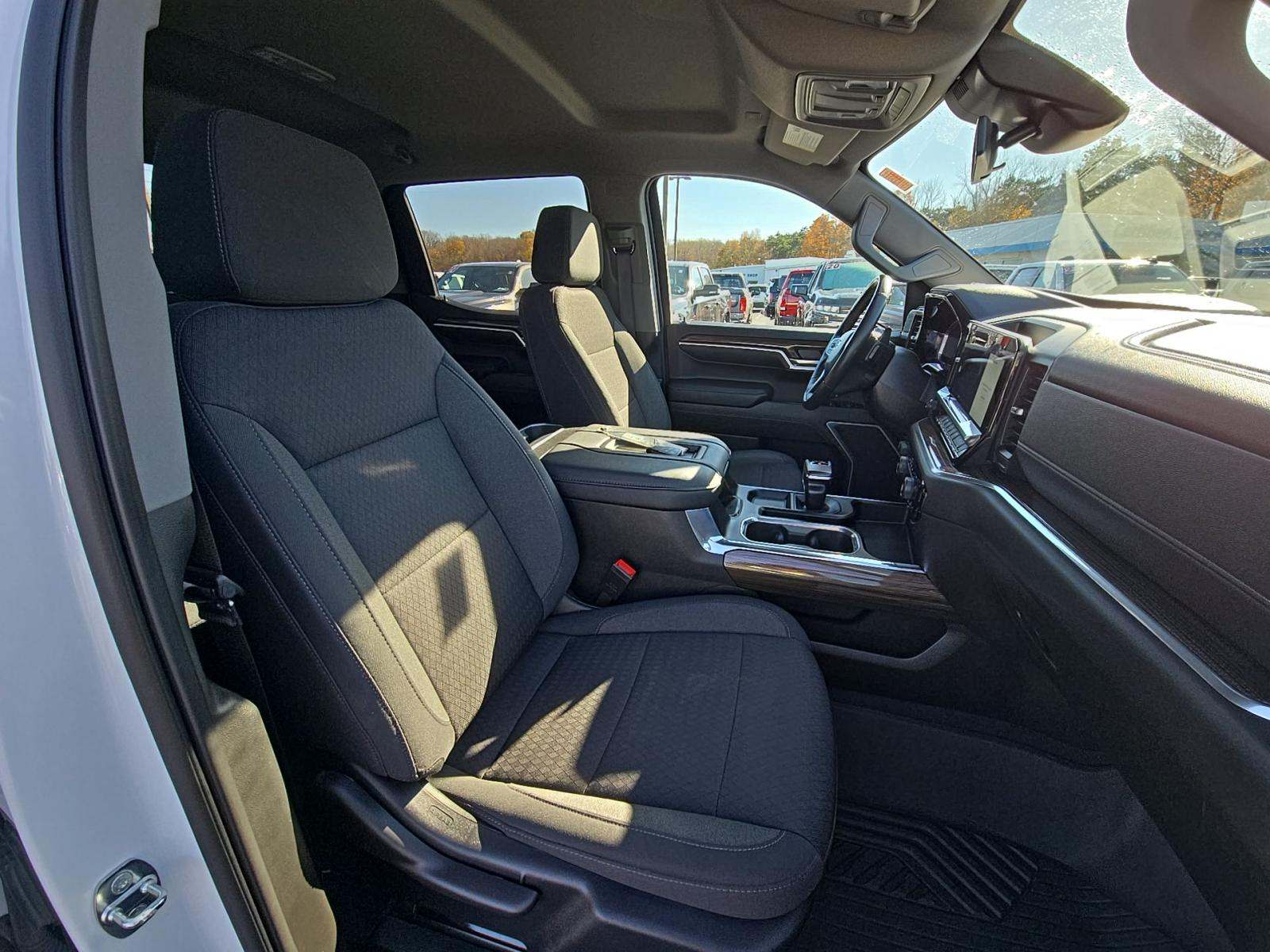 2022 Chevrolet Silverado 1500 RST AWD