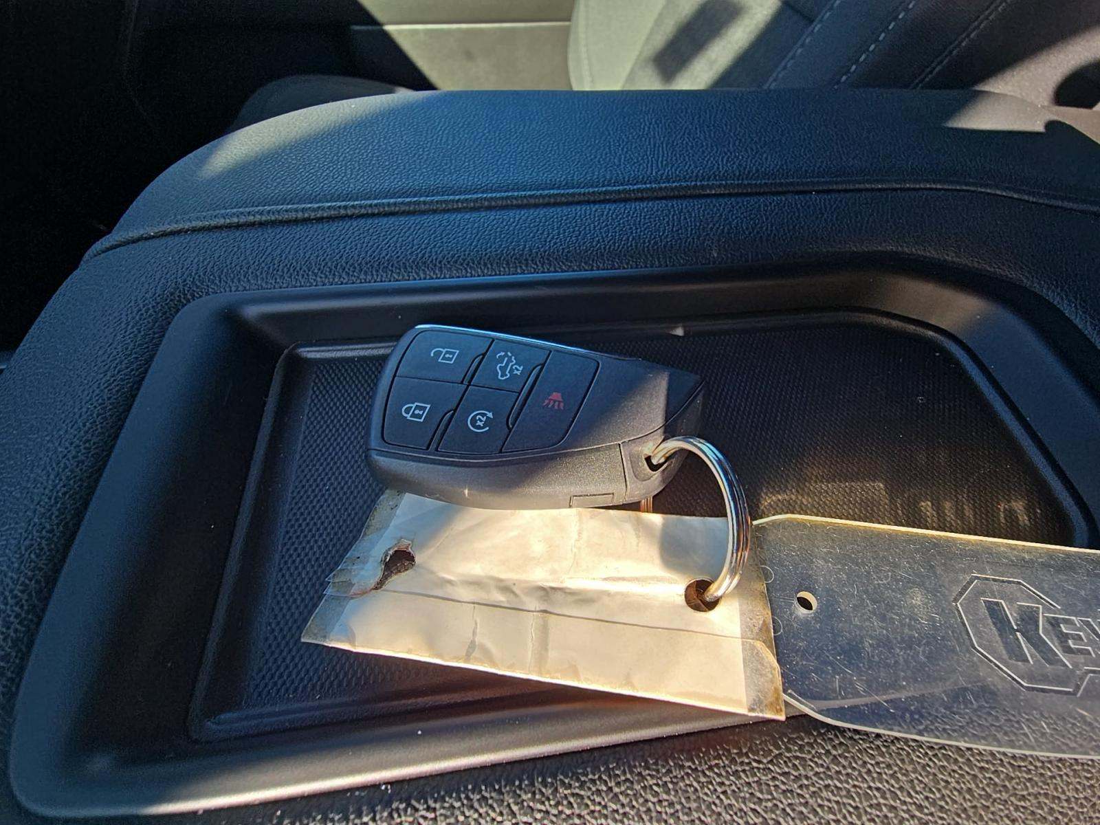 2022 Chevrolet Silverado 1500 RST AWD