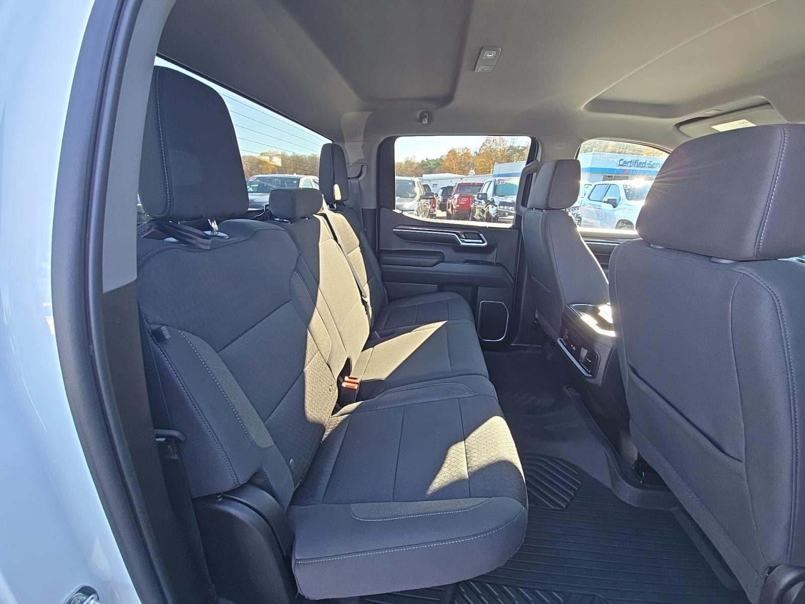 2022 Chevrolet Silverado 1500 RST AWD