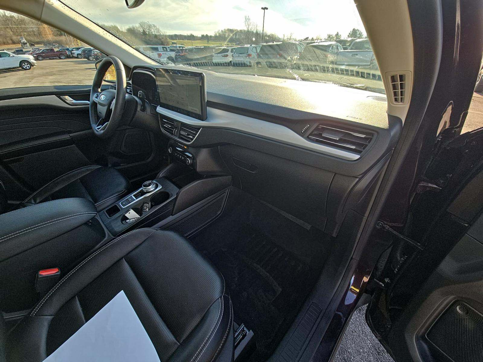 2023 Ford Escape Hybrid Platinum AWD