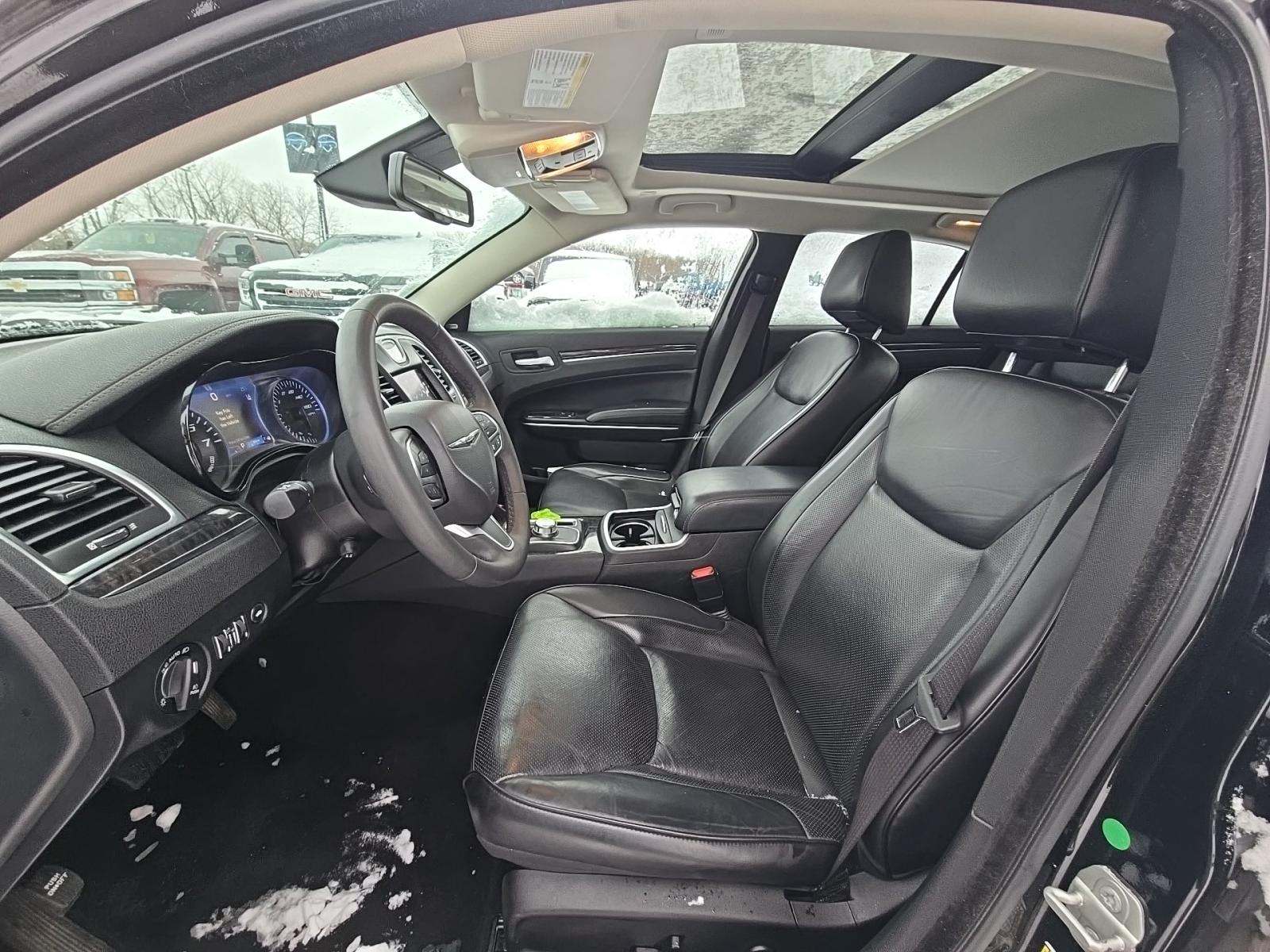 2023 Chrysler 300 Touring L AWD