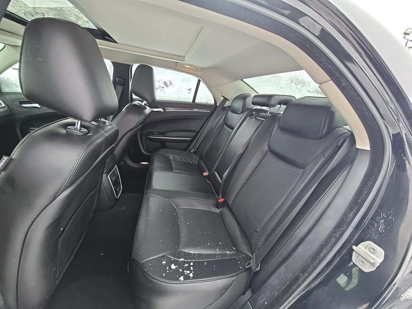 2023 Chrysler 300 Touring L AWD