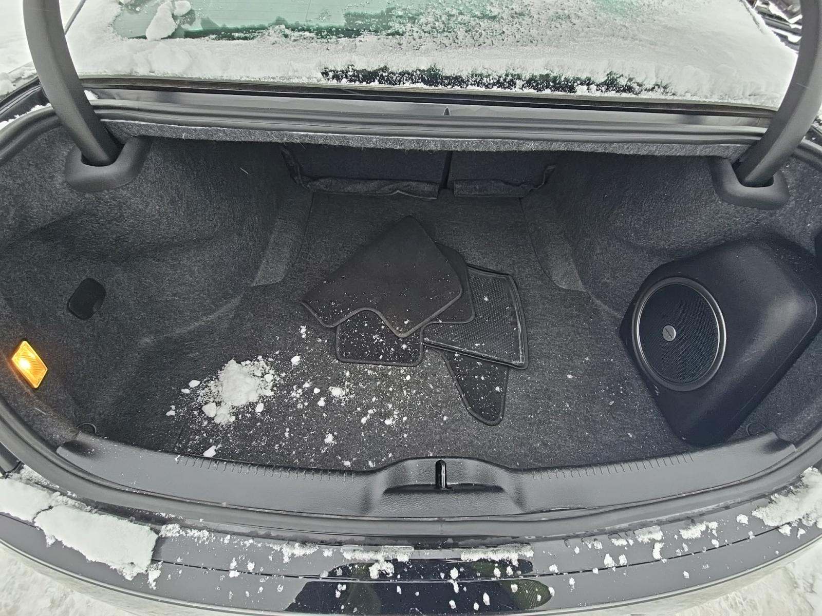 2023 Chrysler 300 Touring L AWD