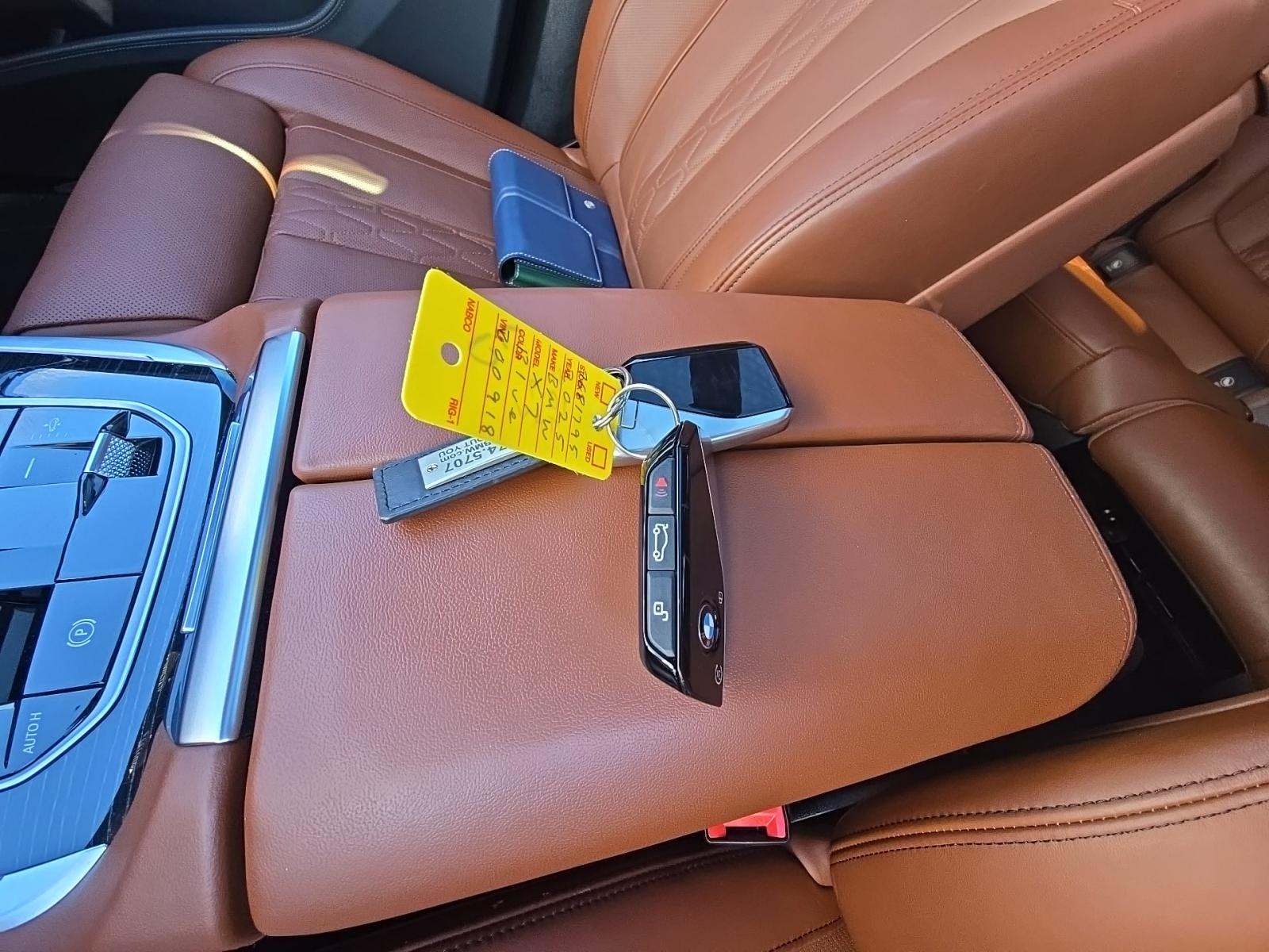 2025 BMW X7 ALPINA XB7 AWD