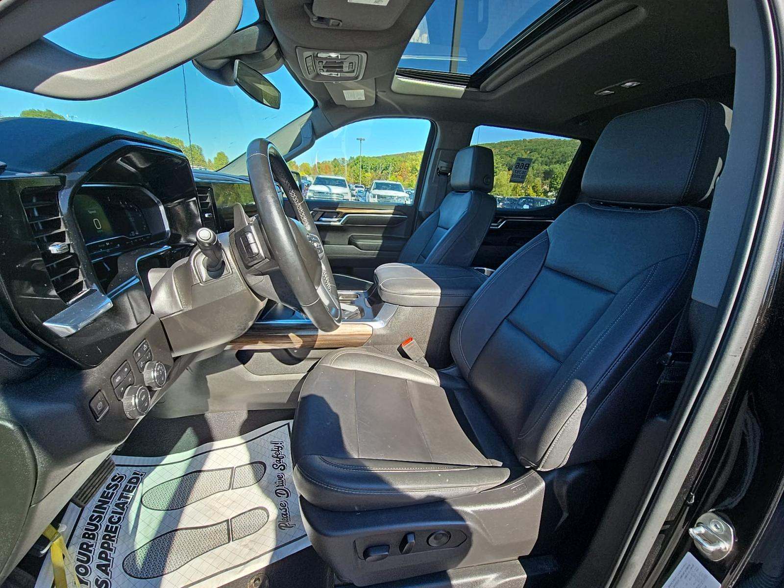 2023 Chevrolet Silverado 1500 RST AWD