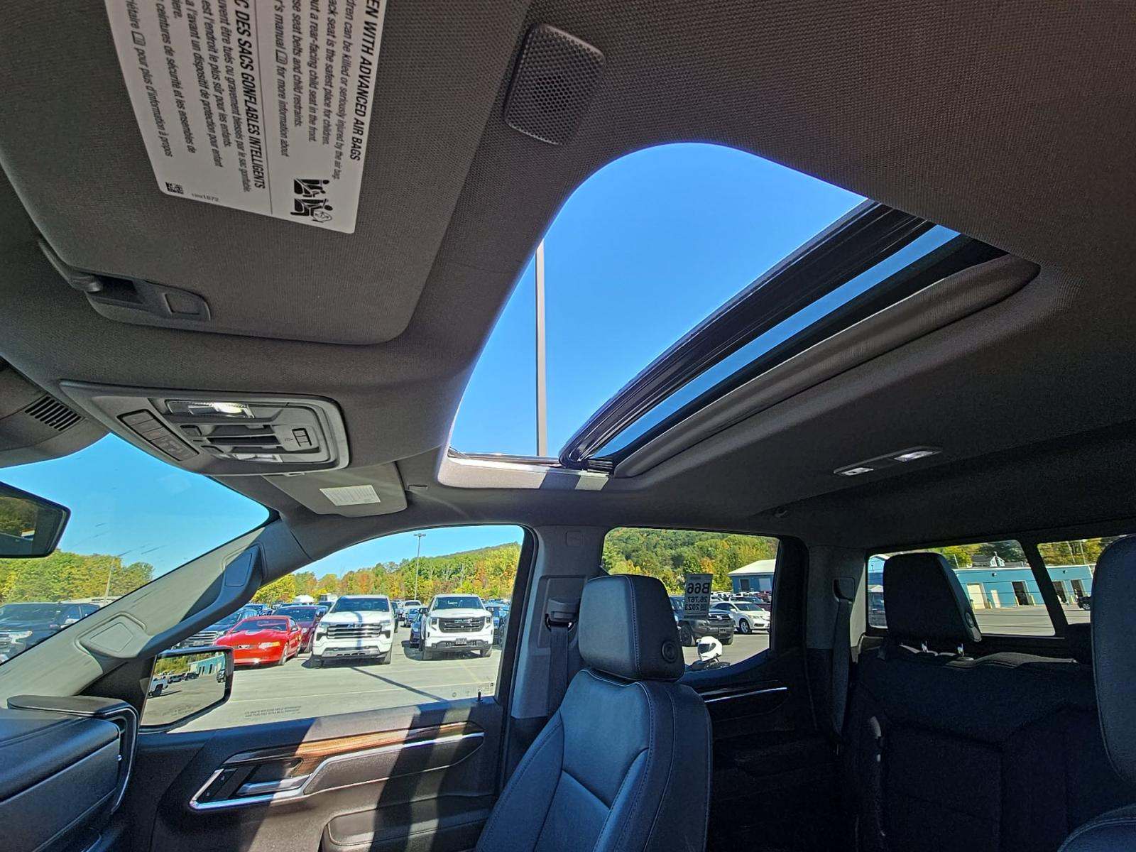 2023 Chevrolet Silverado 1500 RST AWD