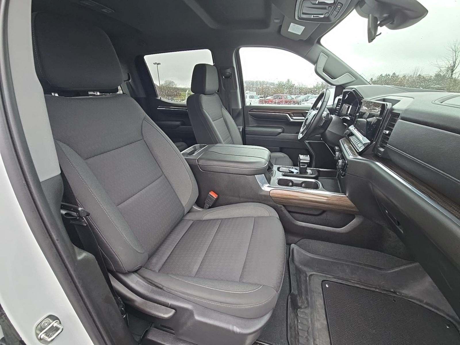 2023 Chevrolet Silverado 1500 RST AWD