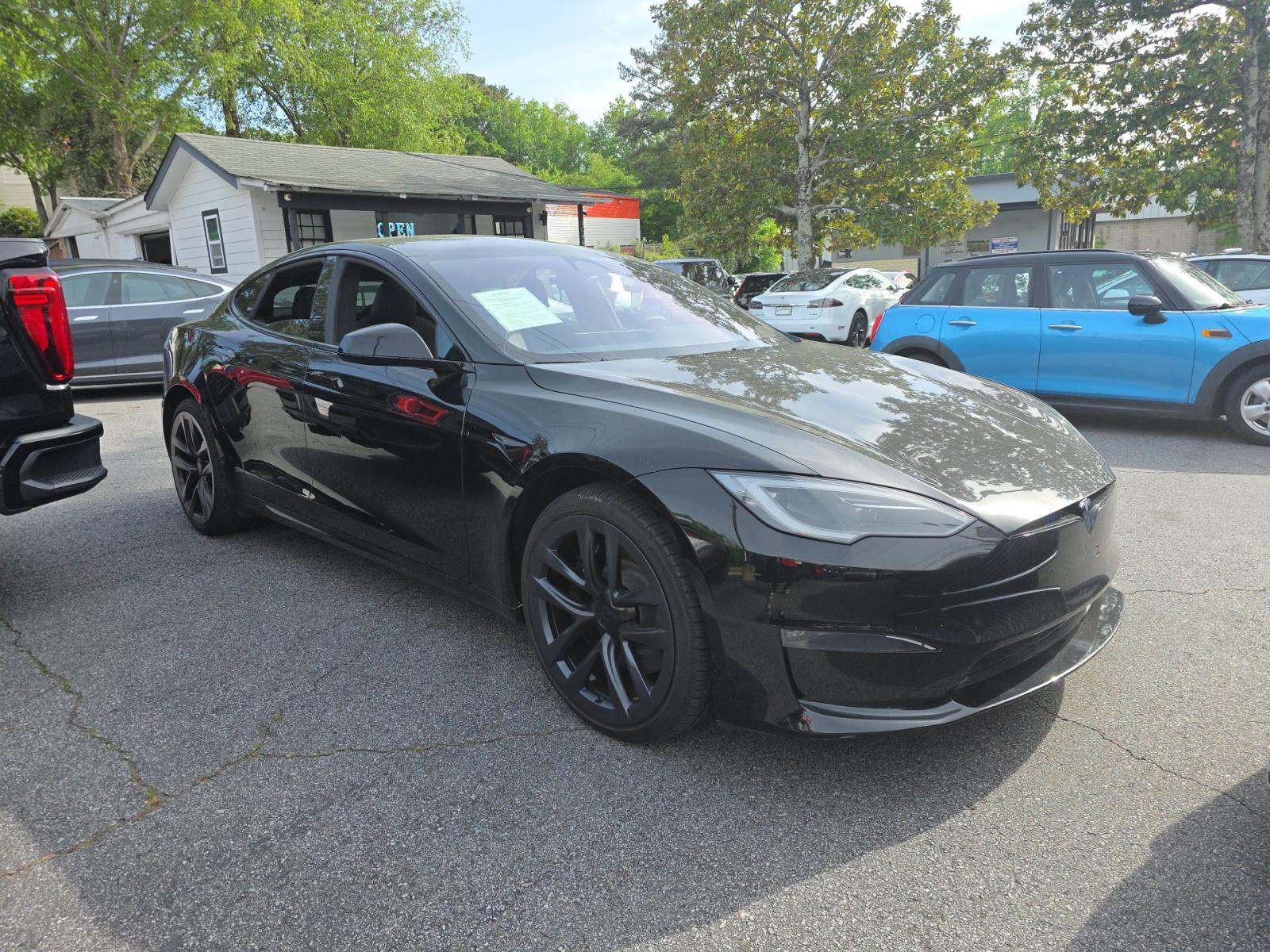 TESLA MODEL S - 4